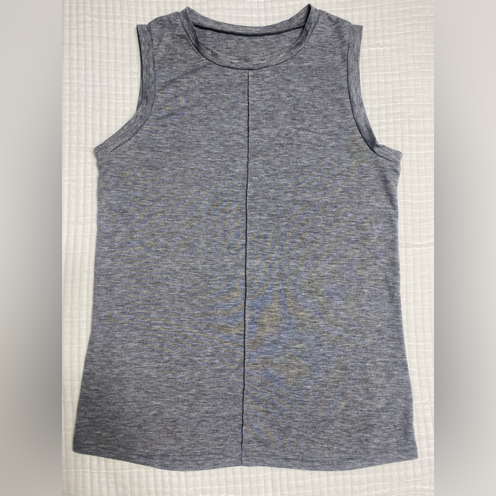 Gray tank top